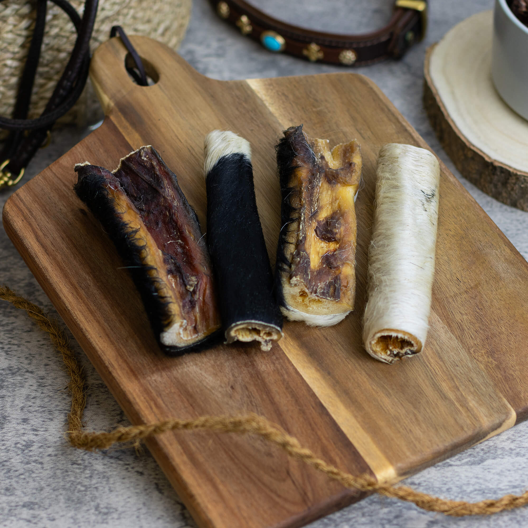 Rinderkopfhaut mit Fell, getrocknet