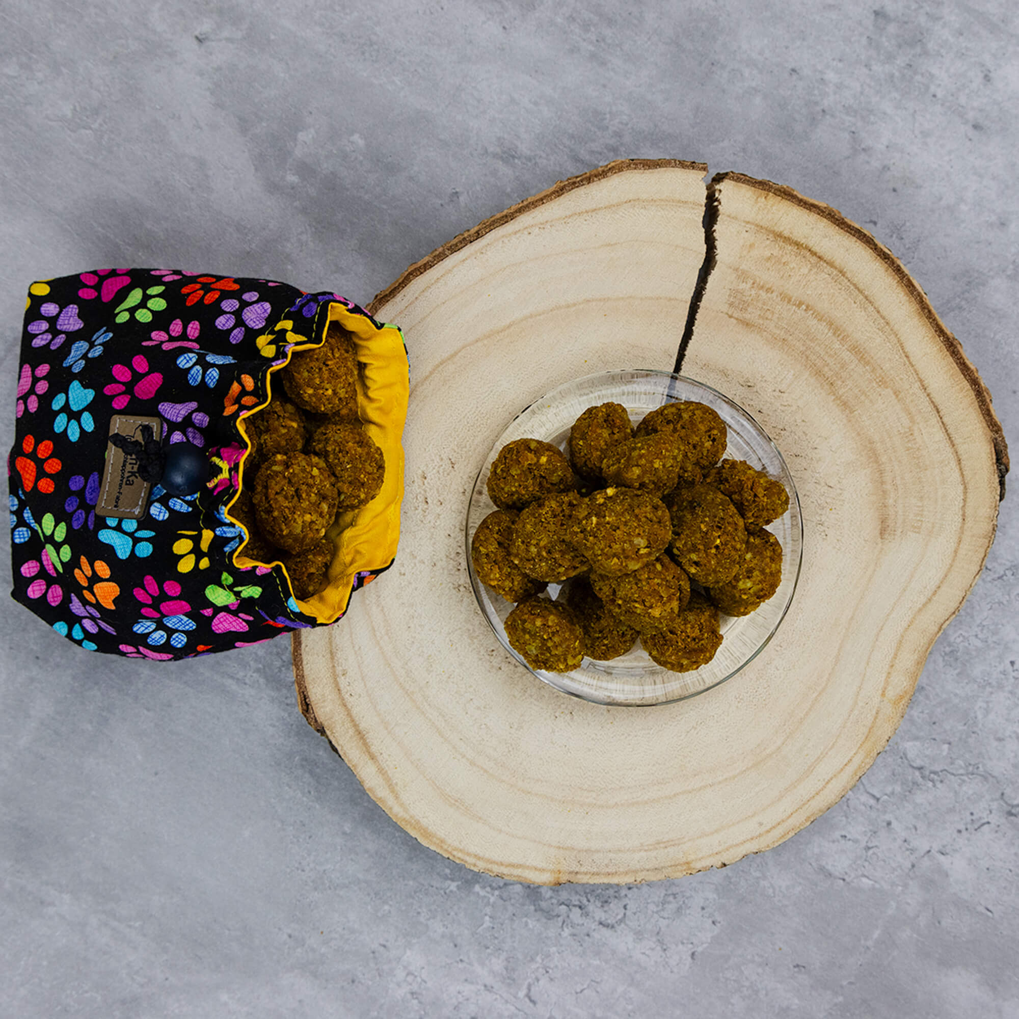 Hühnchen Bällchen, getrocknet